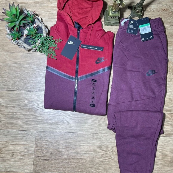 Very nice Nike techs New with tags ready to ship ALL sizes available - Picture 4 of 5